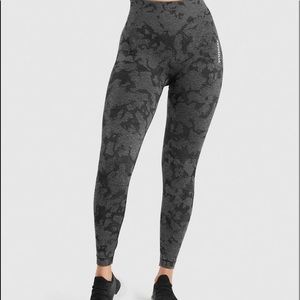 Gymshark ADAPT CAMO SEAMLESS LEGGINGS